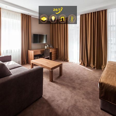 Crystal Hotel Κίεβο Εξωτερικό φωτογραφία
